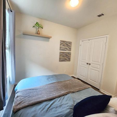 4 Bedroom Home Near Downtown Med Center Nrg Stadium Pearland Skyview Long By Ion Rentals Houston Exteriör bild