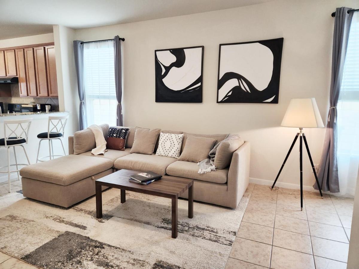 4 Bedroom Home Near Downtown Med Center Nrg Stadium Pearland Skyview Long By Ion Rentals Houston Exteriör bild