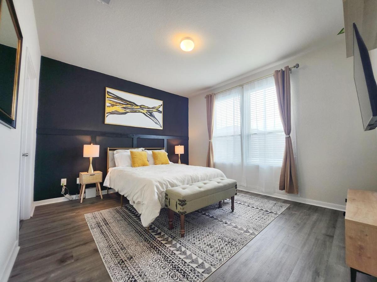 4 Bedroom Home Near Downtown Med Center Nrg Stadium Pearland Skyview Long By Ion Rentals Houston Exteriör bild