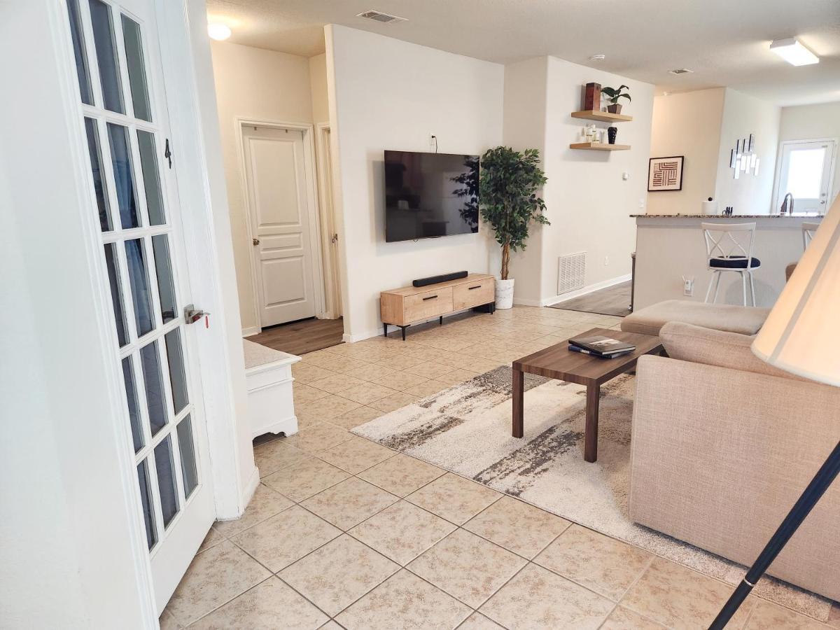 4 Bedroom Home Near Downtown Med Center Nrg Stadium Pearland Skyview Long By Ion Rentals Houston Exteriör bild