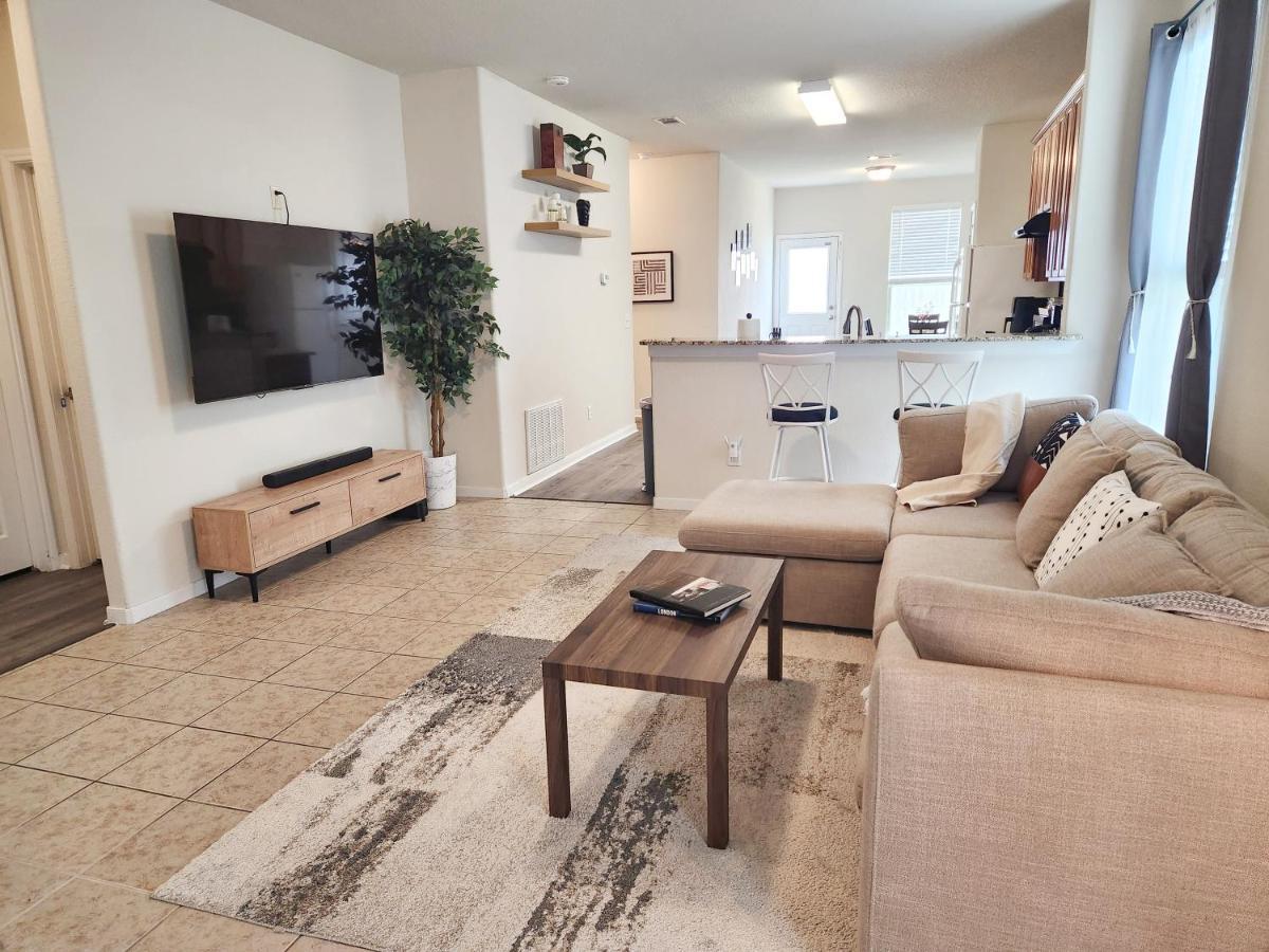 4 Bedroom Home Near Downtown Med Center Nrg Stadium Pearland Skyview Long By Ion Rentals Houston Exteriör bild